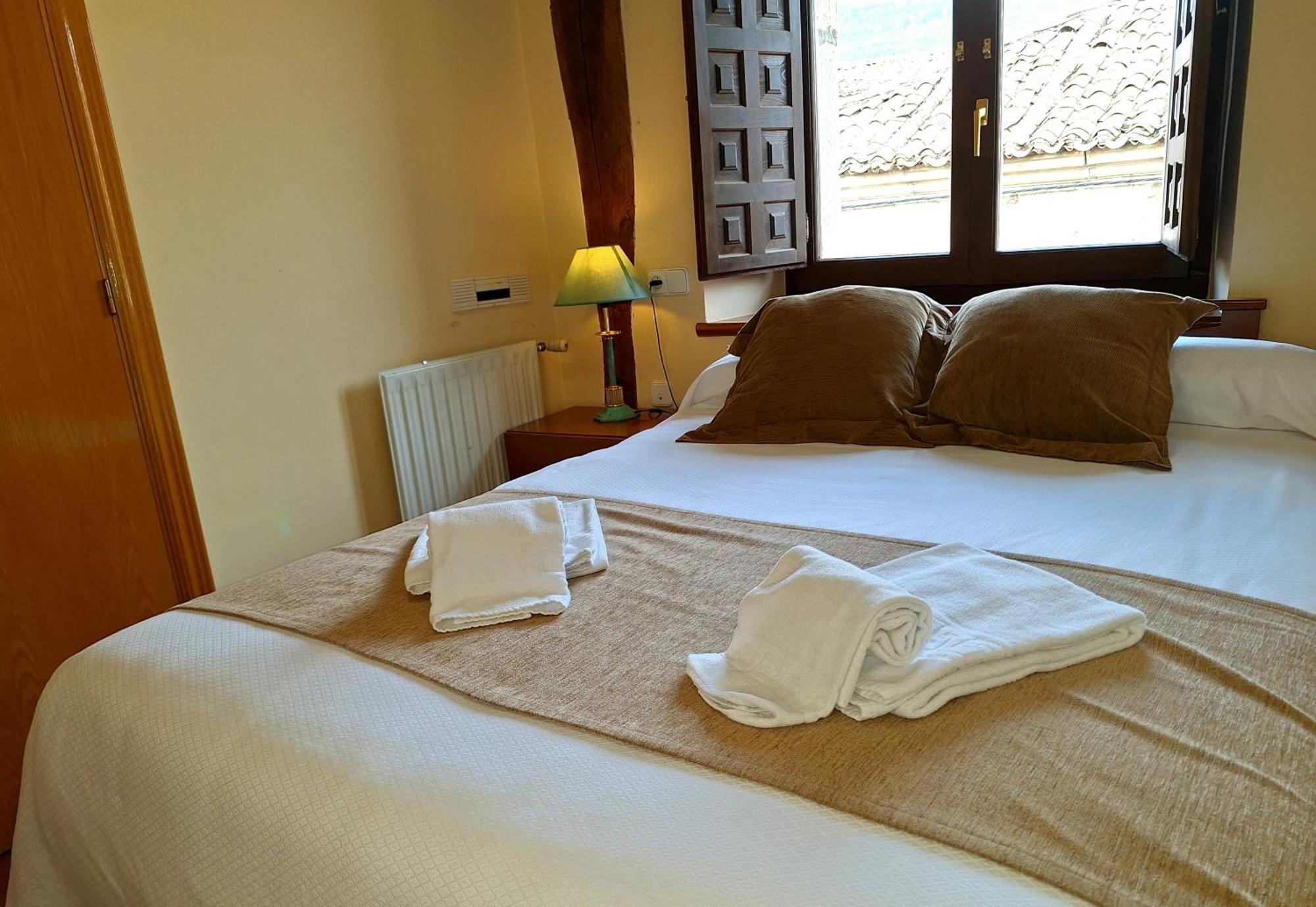 Hostal Rio Duero Molinos de Duero Extérieur photo